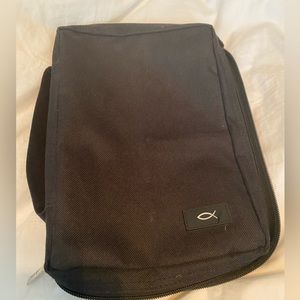 Bible/book carrying case
